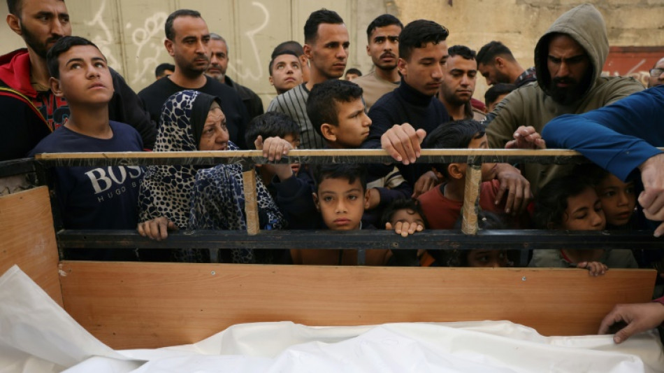 Bombardeios israelenses contra campos de deslocados em Gaza deixam 40 mortos