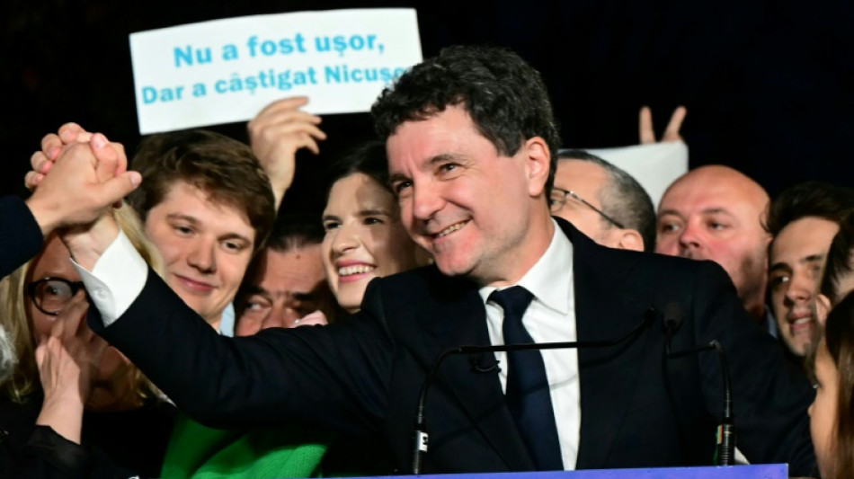 Sursaut en Roumanie, le candidat pro-europ&eacute;en remporte la pr&eacute;sidence