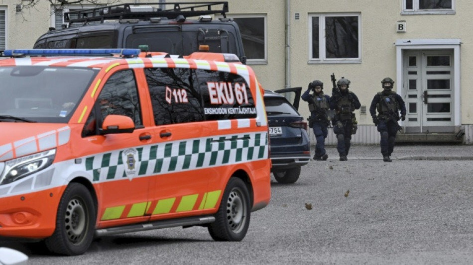 Menino de 12 anos mata colega de classe e fere dois com arma de fogo na Finl&acirc;ndia