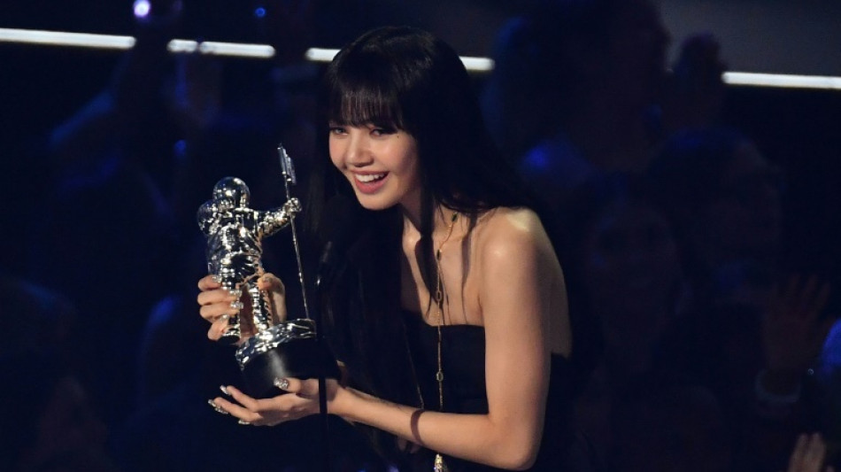 "The White Lotus": la star de K-Pop Lisa au casting de la saison 3 tourn&eacute;e en Tha&iuml;lande