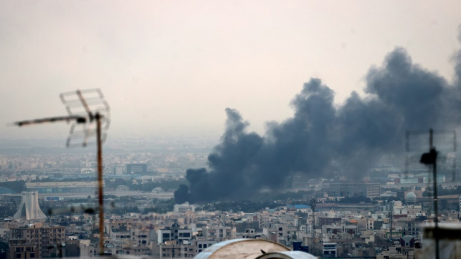 A T&eacute;h&eacute;ran, entre peur et r&eacute;silience sous les frappes isra&eacute;liennes