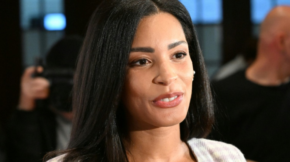 Prozess um Urlaubsfoto an Tankstelle: Boris Beckers Ehefrau muss Ver&ouml;ffentlichung hinnehmen