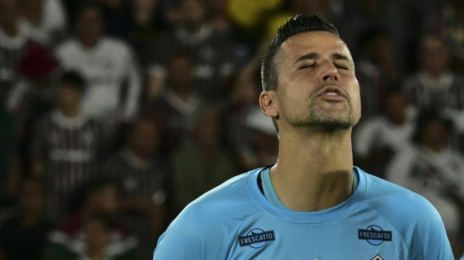 1.391 partidos: F&aacute;bio, el portero que par&oacute; el paso del tiempo