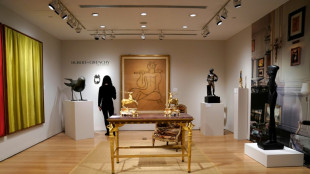 La colecci&oacute;n personal del dise&ntilde;ador Hubert de Givenchy, a subasta en Par&iacute;s