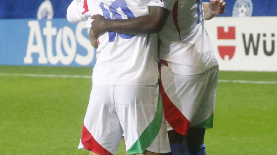 Calcio: Kean rassicura, 'tornerò molto presto, forza azzurri'