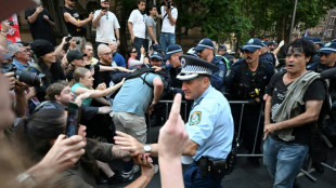 Pol&iacute;cia australiana reprimiu protesto contra presen&ccedil;a do presidente israelense em Sydney