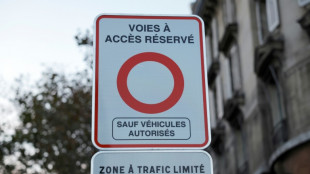 Pas encore de contr&ocirc;les mais de la "p&eacute;dagogie": la zone &agrave; trafic limit&eacute;e instaur&eacute;e &agrave; Paris