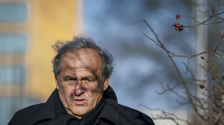 Fifa: la d&eacute;fense de Platini et Blatter r&eacute;clame un nouvel acquittement