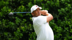 Venezuelan Vegas birdies five of last six to grab PGA lead