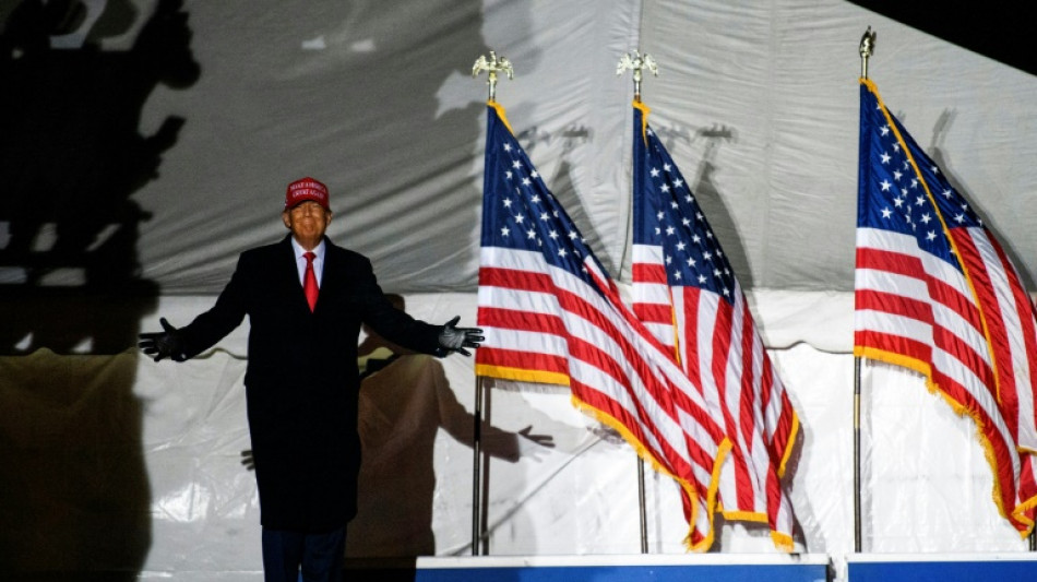 A J-4 des &eacute;lections de mi-mandat, Trump d&eacute;j&agrave; riv&eacute; sur la pr&eacute;sidentielle de 2024 