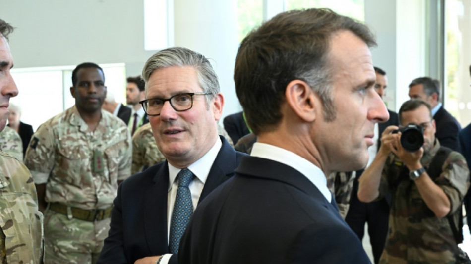 Fran&ccedil;a e Reino Unido fortalecem la&ccedil;os nucleares diante da amea&ccedil;a russa