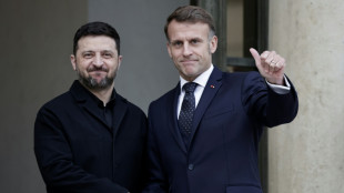 Zelenski se reúne con Macron en París para abordar las negociaciones sobre Ucrania