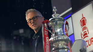 Gary Lineker to leave BBC after antisemitism row