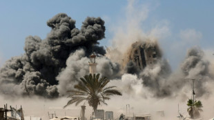 Ex&eacute;rcito israelense bombardeia pr&eacute;dio na Cidade de Gaza