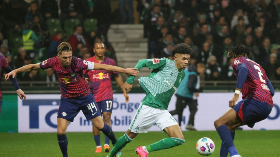 Leipzig empata com Werder Bremen no Alem&atilde;o; Dortmund tem novo trope&ccedil;o
