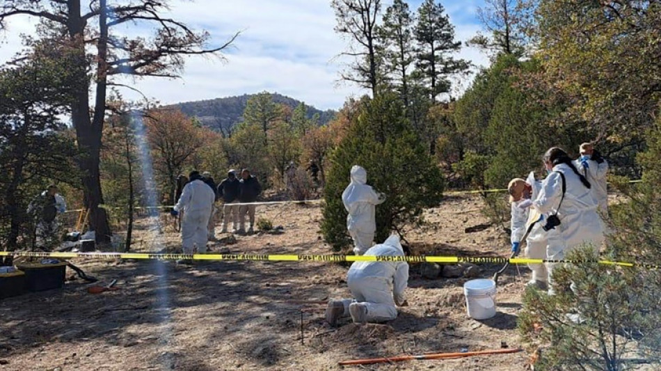 Hallan 56 cad&aacute;veres en fosas clandestinas en el norte de M&eacute;xico 