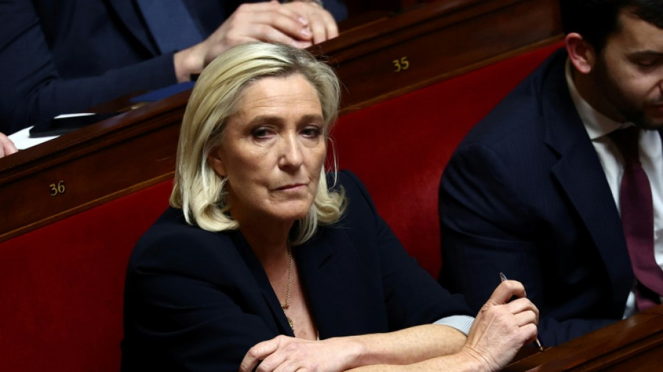 Kandidaturverbot f&uuml;r Le Pen: Debatte um Ausnahmegesetz in Frankreich