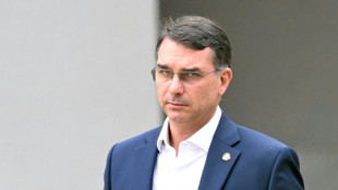 Oposi&ccedil;&atilde;o exige explica&ccedil;&otilde;es do governo de Milei por fuga de Fl&aacute;vio Bolsonaro pela Argentina