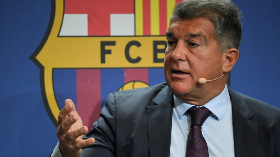 El Barcelona "nunca ha comprado &aacute;rbitros", asegura Joan Laporta