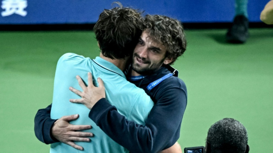 Vacherot e Rinderknech derrubam favoritos e farão final entre primos no Masters 1000 de Xangai