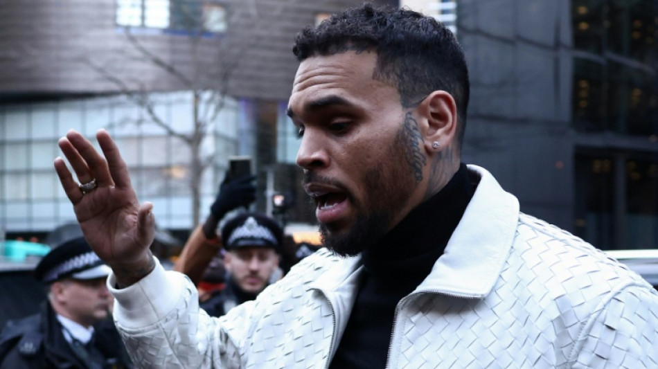 El rapero Chris Brown, condenado a prisi&oacute;n en suspenso por una pelea en una discoteca de Londres