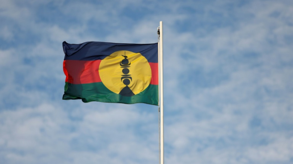 Nouvelle-Calédonie: le FLNKS rejette l'accord de Bougival et demande des élections en novembre