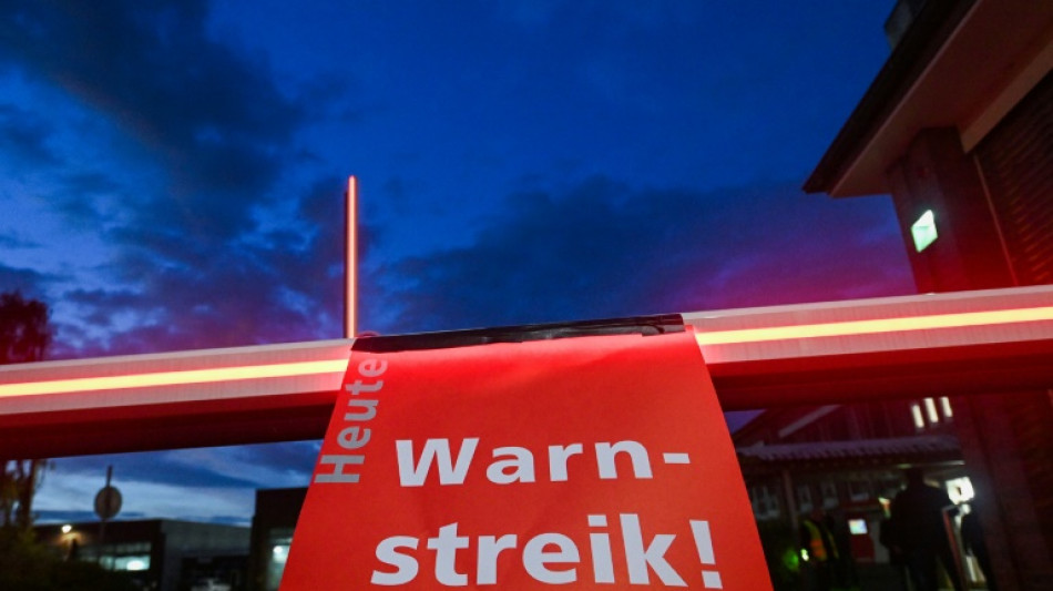 Erste gr&ouml;&szlig;eren Warnstreiks in &ouml;ffentlichem Dienst mit tausenden Teilnehmern