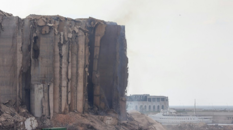 Silos im Hafen von Beirut zwei Jahre nach Katastrophe teilweise eingest&uuml;rzt