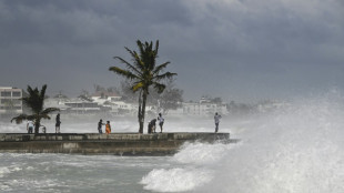 L'ouragan B&eacute;ryl, "potentiellement catastrophique", menace les Cara&iuml;bes