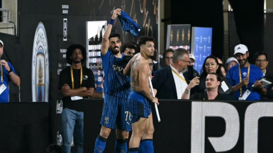 Al-Hilal vence City (4-3) na prorroga&ccedil;&atilde;o e vai enfrentar Flu nas quartas da Copa de Clubes