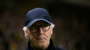 Lanterna do Campeonato Franc&ecirc;s, Lyon anuncia sa&iacute;da do t&eacute;cnico Laurent Blanc