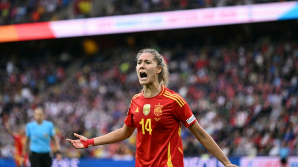 La fuga de talento marca el inicio de la liga femenina espa&ntilde;ola de f&uacute;tbol