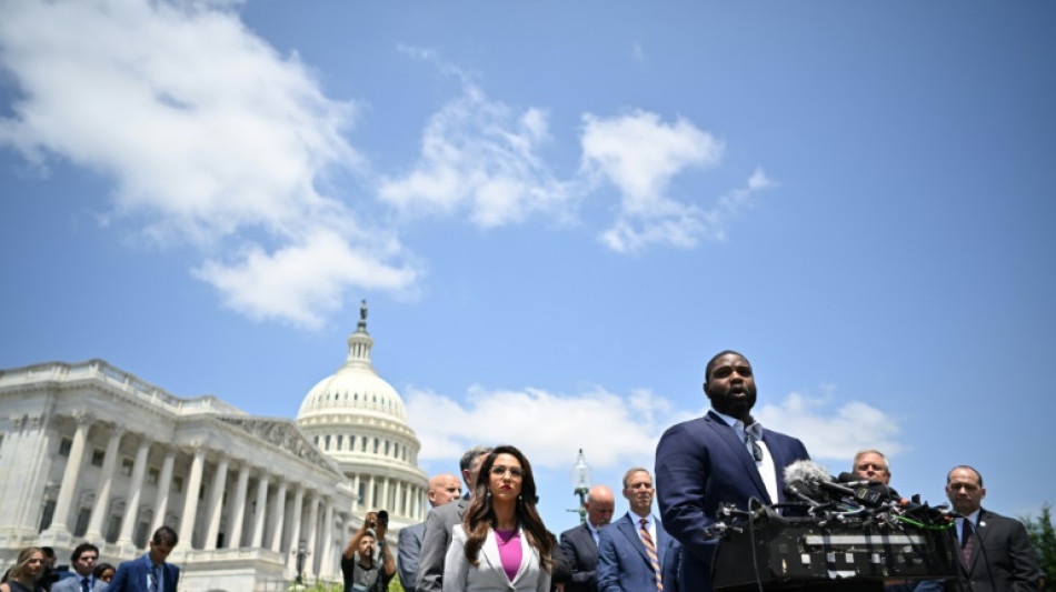 Acordo para elevar teto da d&iacute;vida nos EUA passa por teste de fogo na C&acirc;mara