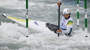 Canoe-kayak champion Fox out of worlds after kidney surgery 
