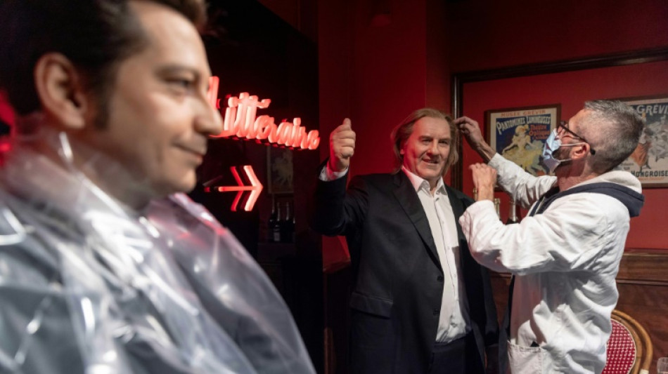 La statue de cire de G&eacute;rard Depardieu retir&eacute;e du mus&eacute;e Gr&eacute;vin, sa fille le d&eacute;fend