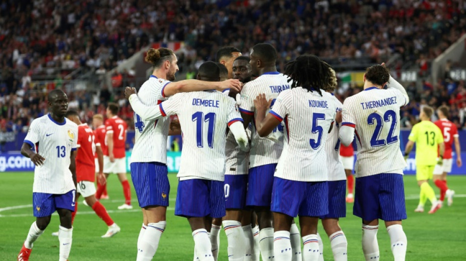Fran&ccedil;a resiste e come&ccedil;a Euro com vit&oacute;ria sobre a &Aacute;ustria (1-0)