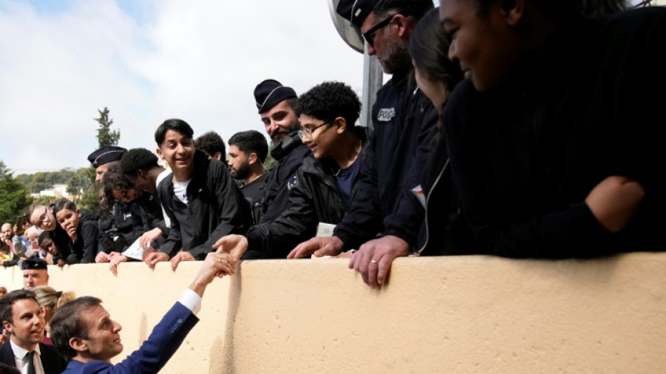 Macron promet &agrave; Marseille des op&eacute;rations anti-drogue "XXL" partout en France