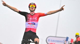 Tour de France: le grand numéro de Thymen Arensman à Superbagnères