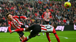 Sunderland empata em casa com Leeds United; Tottenham surpreende Cystal Palace