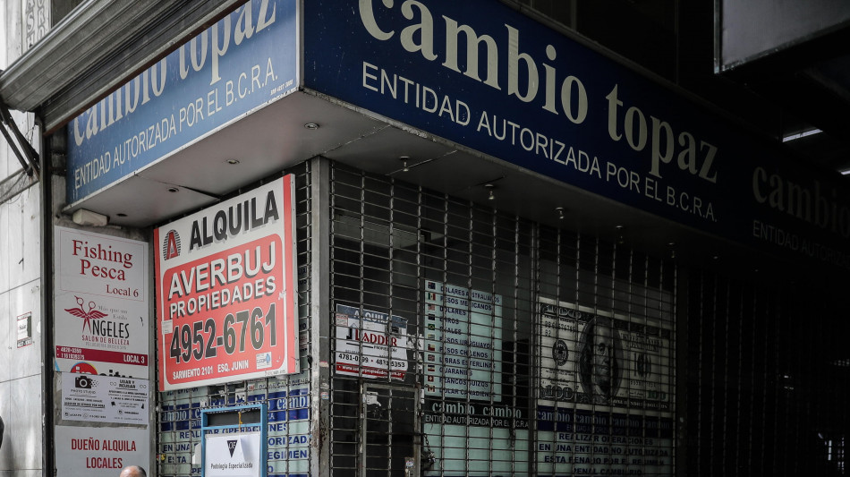 Argentina, Tesoro interviene per frenare l'impennata del dollaro