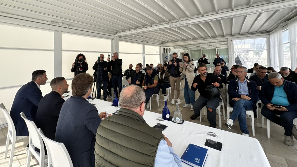 Stellantis: sindacati,'a Termoli si sta uccidendo un'eccellenza'