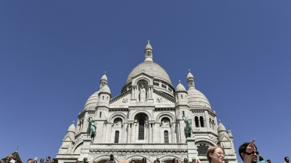 Tourisme: Paris et sa r&eacute;gion continuent de remonter la pente