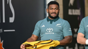 Robertson keeps faith with All Blacks for second France Test