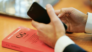 Bundesverfassungsgericht entscheidet &uuml;ber Altersgrenze f&uuml;r Notare