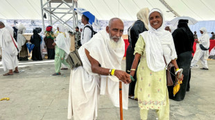De retour &agrave; La Mecque, les plus &acirc;g&eacute;s d&eacute;fient l'&eacute;t&eacute; saoudien pour vivre leur r&ecirc;ve