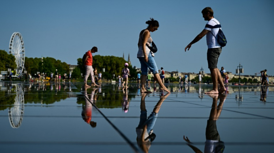 Hitzewelle und Brände in Frankreich und Spanien - Tödliche Stürme über Griechenland