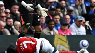 Saka injury 'nothing serious' as Arteta weighs Arsenal options