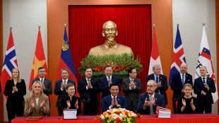 Vietnam signs free trade deal with four European nations