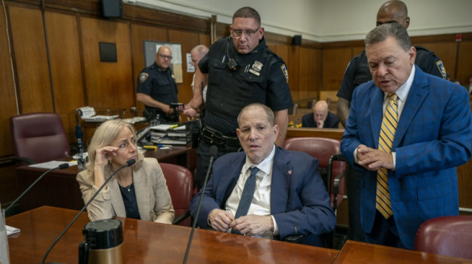 Procès Weinstein: le juge déclare nulle la procédure pour viol