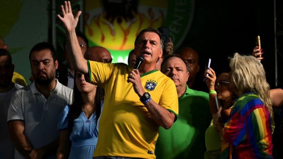 Diante da press&atilde;o judicial, Bolsonaro aposta na mobiliza&ccedil;&atilde;o de suas bases